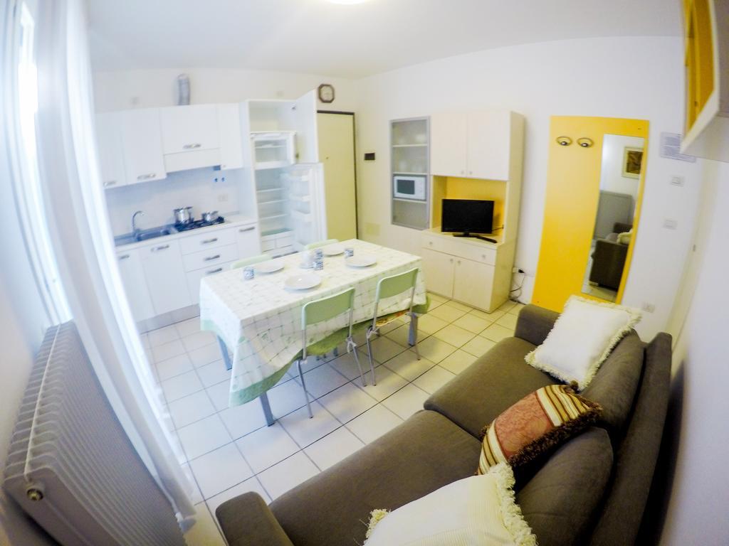 Residence Solemar - Agenzia Cocal Каорле Номер фото
